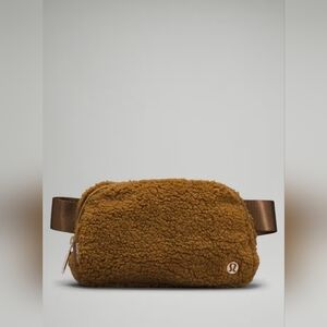 NWT Lululemon Everywhere Belt Bag *Fleece Burnt Caramel BTCA LU9B18S 1L Sherpa